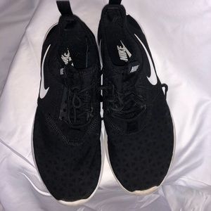 Black Nike Juvenate
